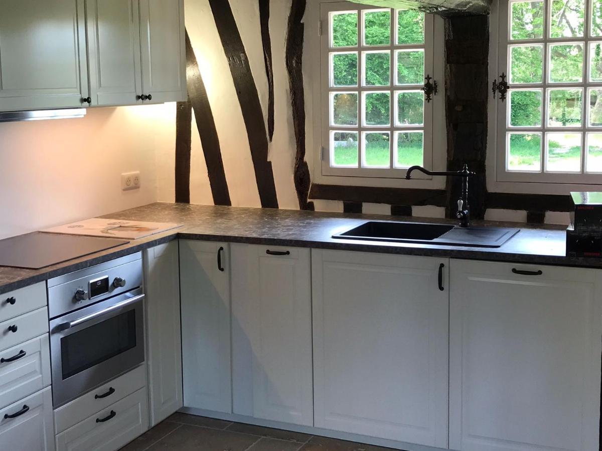 La Gloriette Gite Situe Dans La Propriete Dun Magnifique Manoir Vatteville Eksteriør bilde